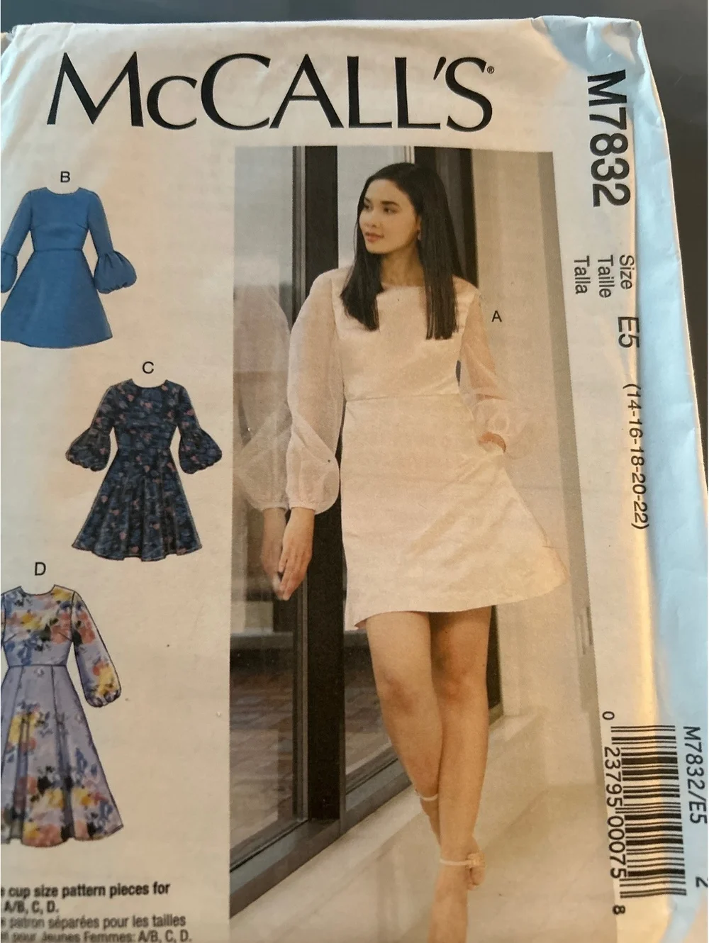 McCall's M7832 Women's Dress Sewing Pattern Size E5 (14-22)